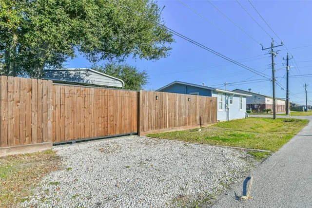 $298,000 | 5828 Avenue T, Galveston, TX 77551