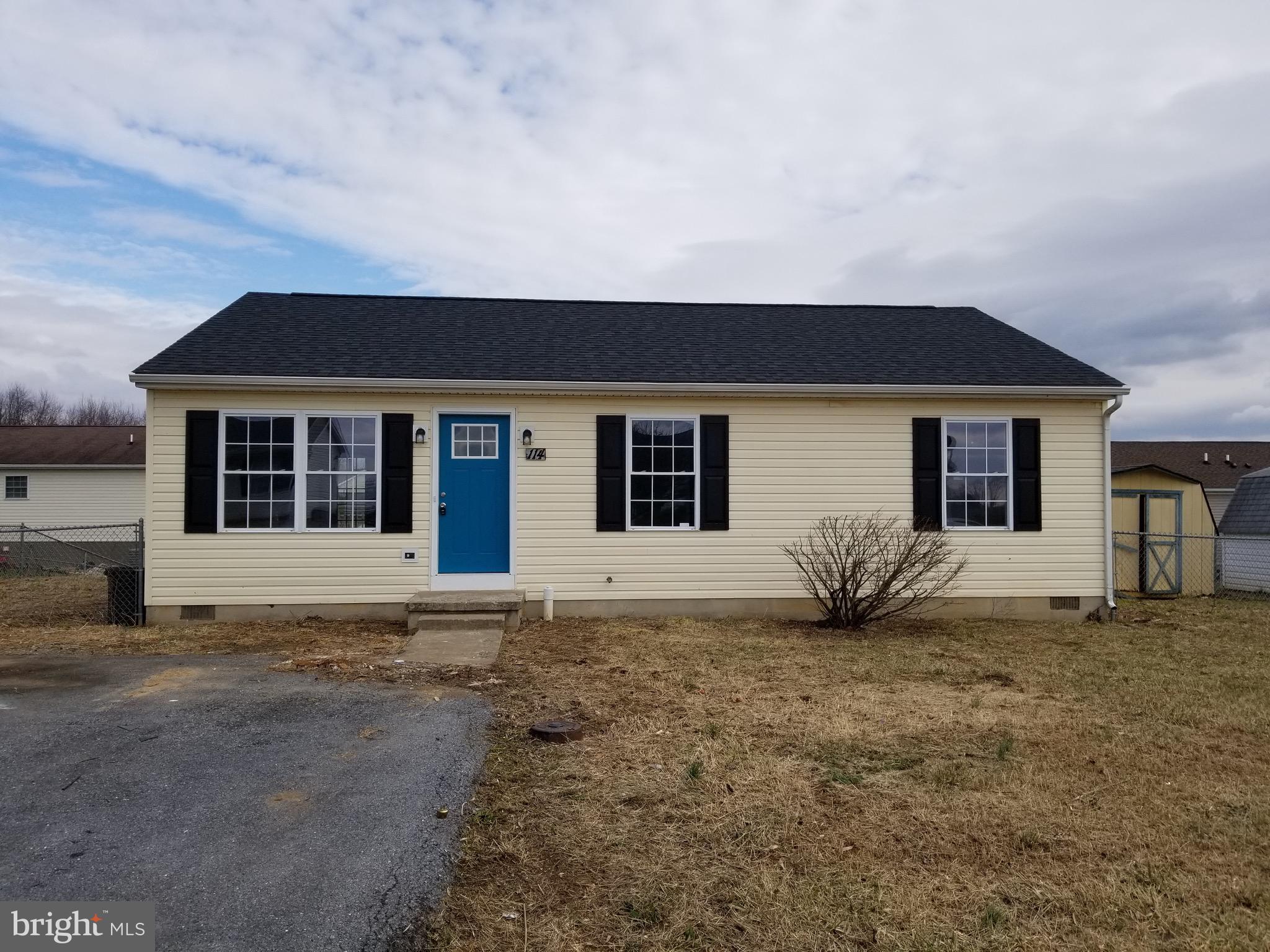 114 Robelei Drive Ranson, WV 25438 - Photo 2 of 28