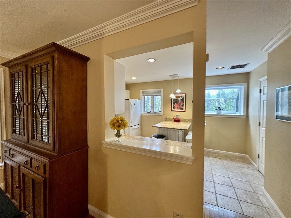 96 Anderer Lane, Unit 5 Boston, MA 02132 - Photo 6 of 28
