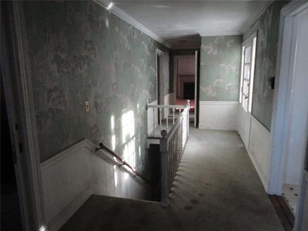 666 Wiscasset Road Boothbay, ME 04537 - Photo 28 of 30 MAIN HALL VIEWS