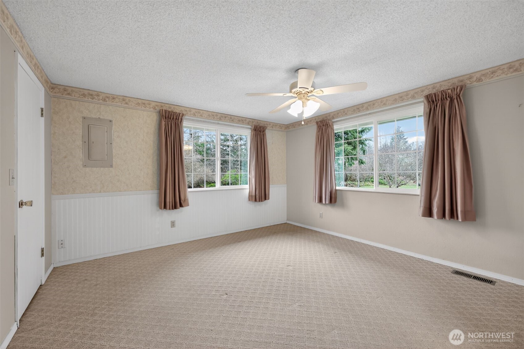 271 Hawkins Road Winlock, WA 98596 - Photo 19 of 26 a view of an empty room with a window