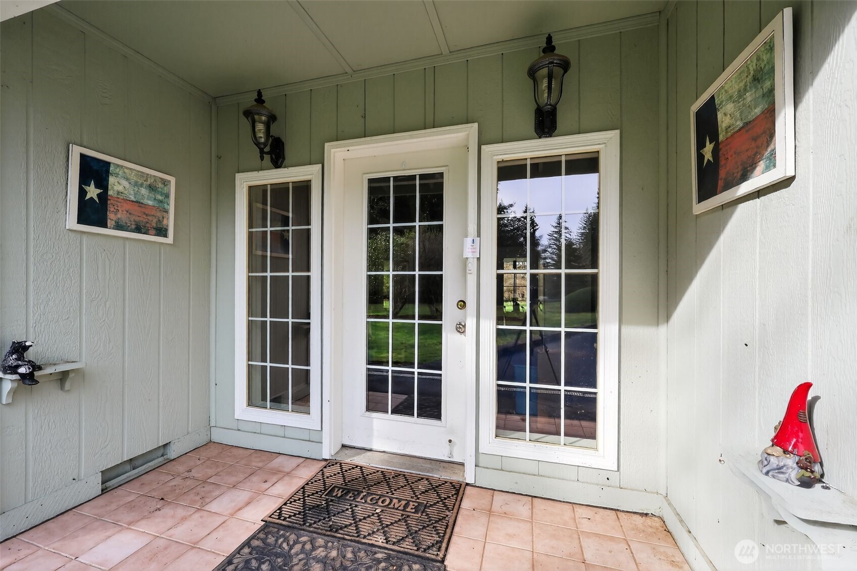 271 Hawkins Road Winlock, WA 98596 - Photo 2 of 26 a view of front door of house