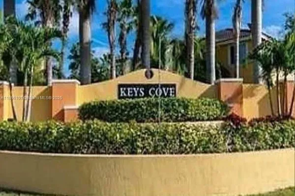 $2,000 | 1666 Southeast 27th Court, Unit 108, Homestead, FL 33035