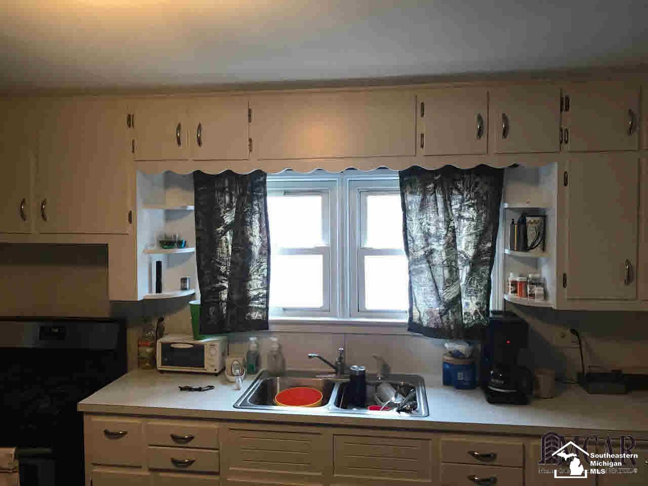 13014 Dixon Road Dundee, MI 48131 - Photo 12 of 20