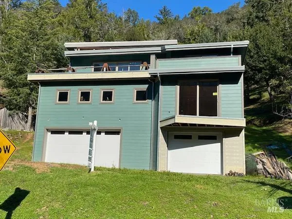$1,300,000 | 572 Cascade Drive, Fairfax, CA 94930