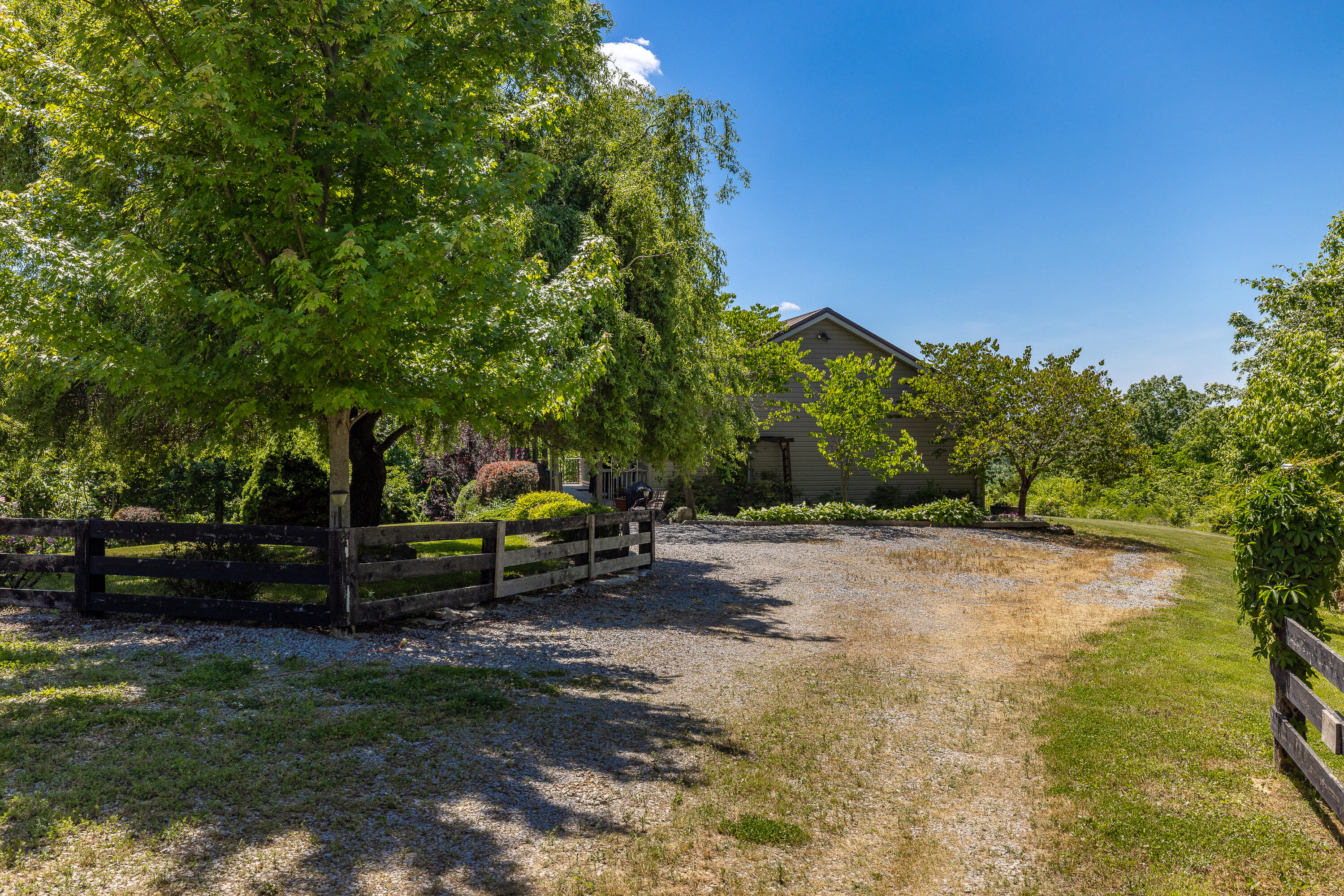 2552 Wolf Trail Road Lancaster, KY 40444 - Photo 8 of 41 1-2