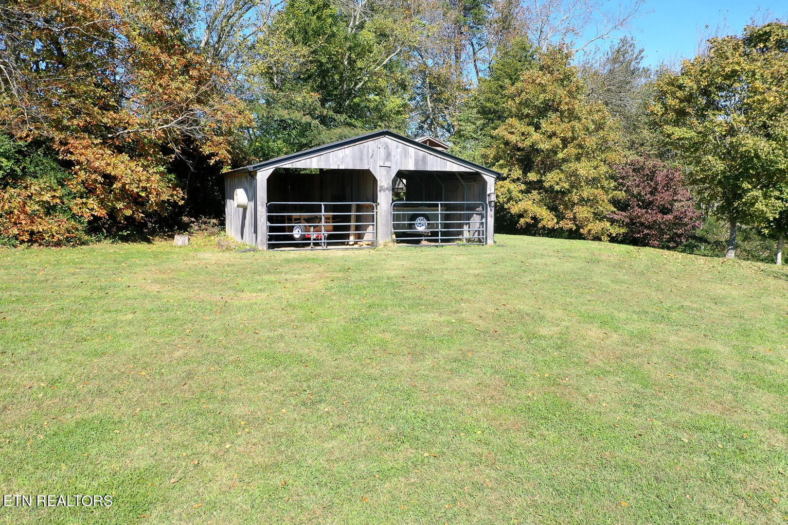 2828 Ellejoy Road Walland, TN 37886 - Photo 8 of 40 Gallery Image 8