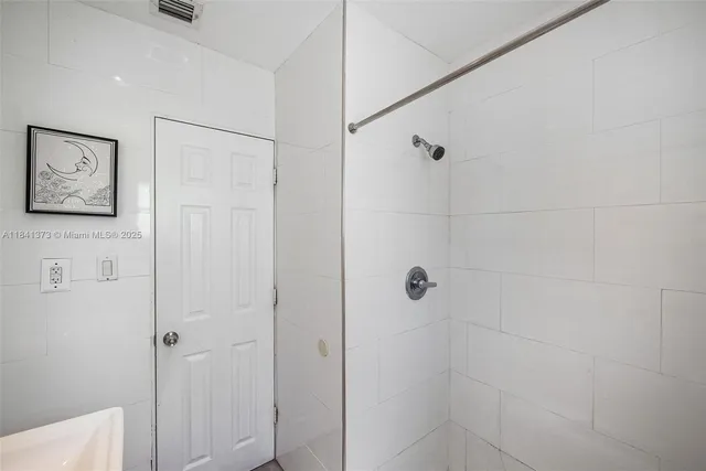 $5,000 | 154 Northwest 45th Street, Miami, FL 33127