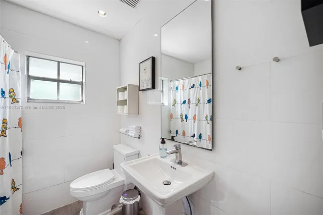 $5,000 | 154 Northwest 45th Street, Miami, FL 33127