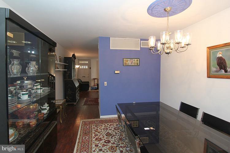 128 D Street Southeast Washington, DC 20003 - Photo 16 of 28 Dining Room