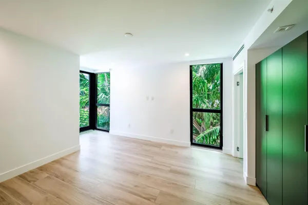 $3,950,000 | 1930 Bay Drive, Miami Beach, FL 33141