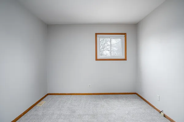 $219,900 | 4905 50th Street, Moline, IL 61265