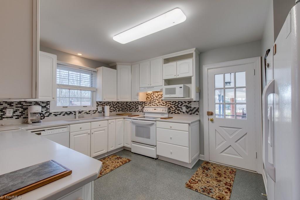 330 Doub Road Lewisville, NC 27023 - Photo 6 of 25 Gallery Image 6