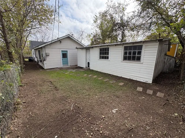 $2,595 | 4620 Bennett Avenue, Austin, TX 78751