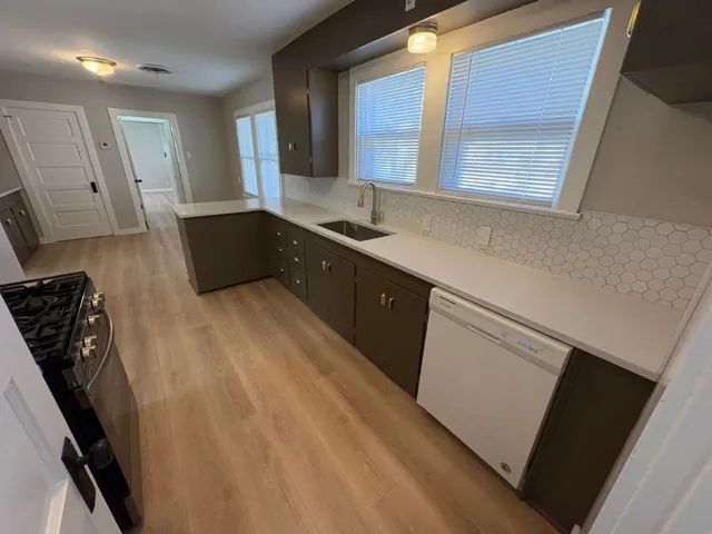 $2,595 | 4620 Bennett Avenue, Austin, TX 78751