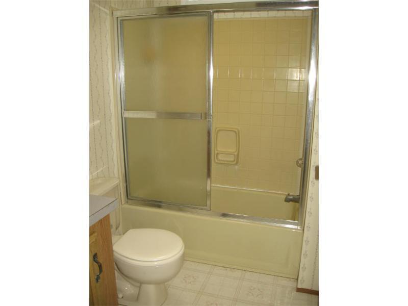 866 East Madison Road Madison, ME 04950 - Photo 14 of 18 Bathroom.