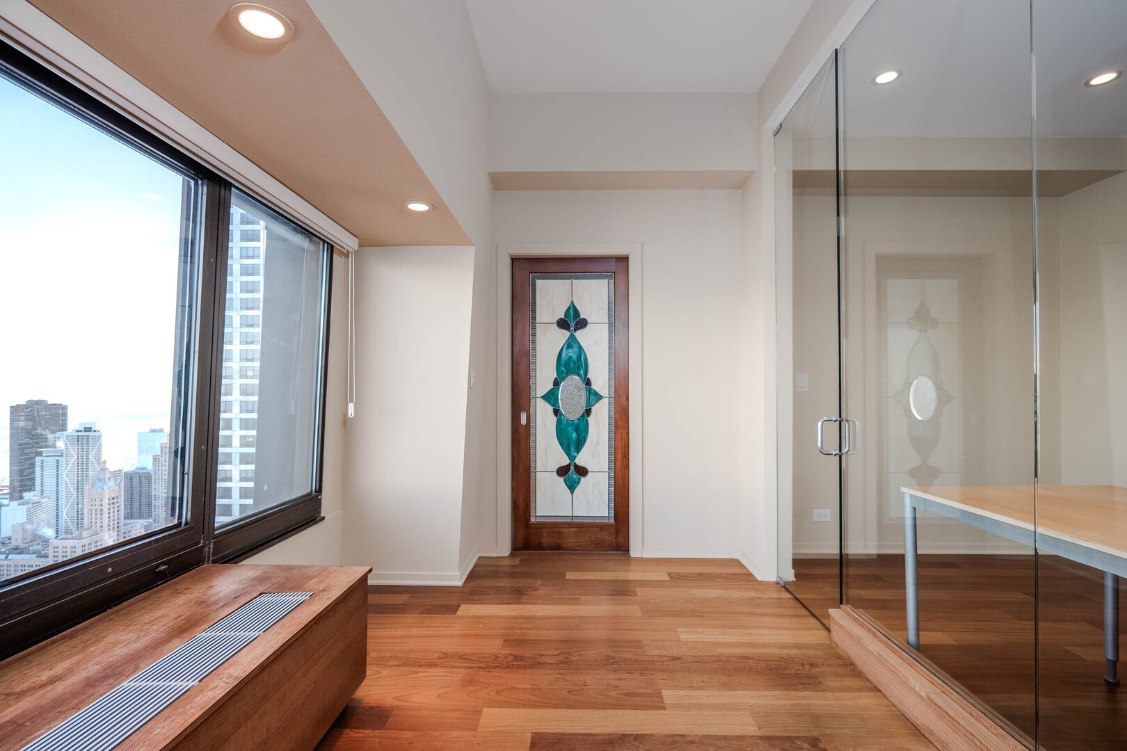 175 East Delaware Place, Unit 5511 Chicago, IL 60611 - Photo 22 of 32