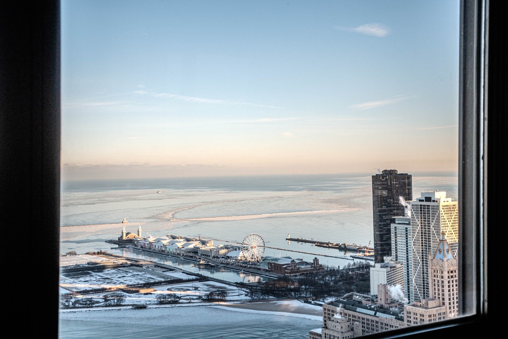 175 East Delaware Place, Unit 5511 Chicago, IL 60611 - Photo 23 of 32