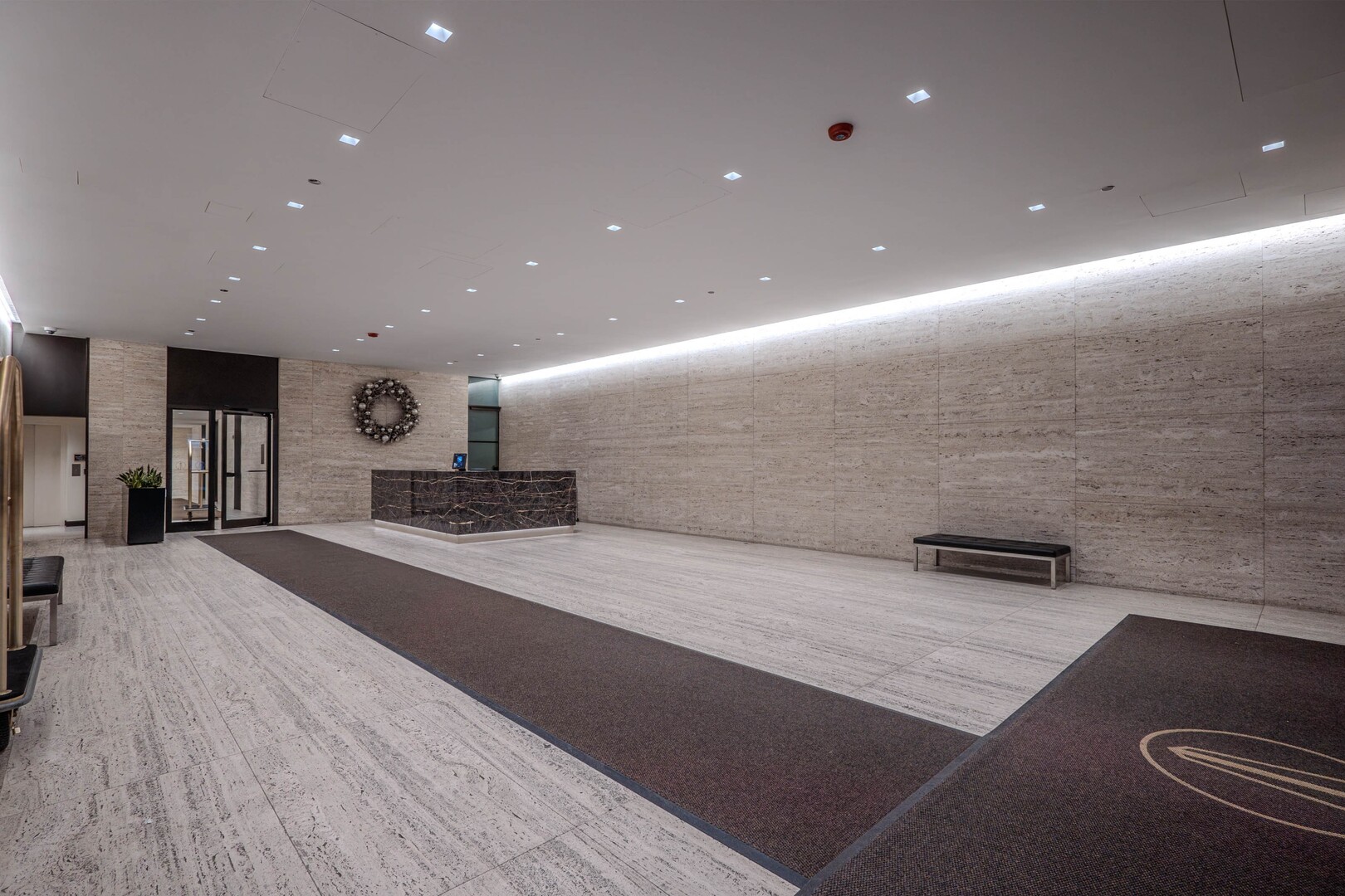 175 East Delaware Place, Unit 5511 Chicago, IL 60611 - Photo 4 of 32