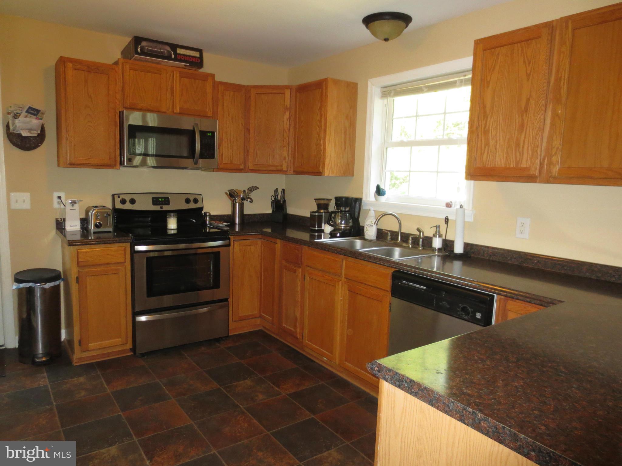 12303 Scotts Mill Road Culpeper, VA 22701 - Photo 7 of 26 Kitchen