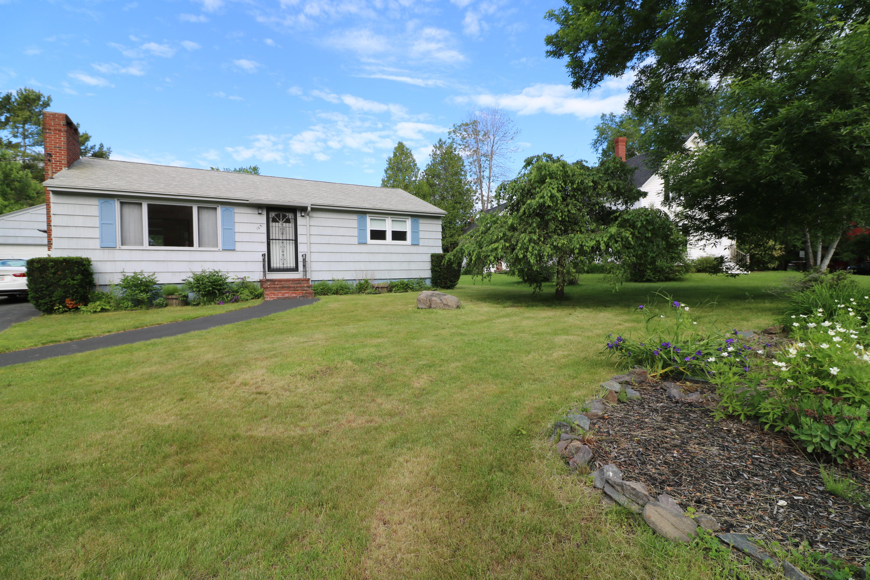 125 Spring Street Westbrook, ME 04092 - Photo 6 of 40 IMG_4928