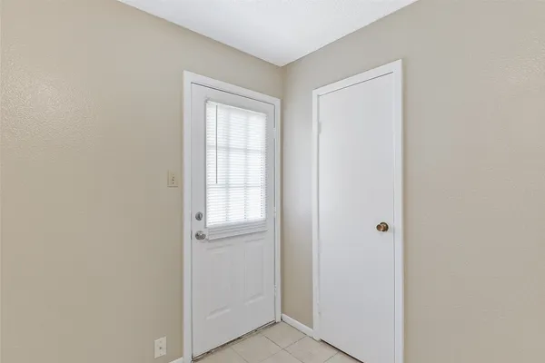 $1,250 | 4508 Avenue L, Unit 3, Santa Fe, TX 77510