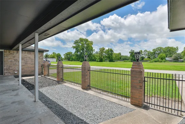 $1,250 | 4508 Avenue L, Unit 3, Santa Fe, TX 77510