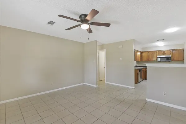 $1,250 | 4508 Avenue L, Unit 3, Santa Fe, TX 77510