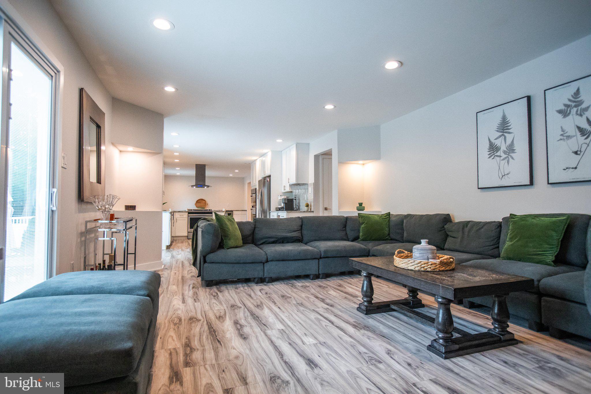 80 Cranford Road Blackwood, NJ 08012 - Photo 29 of 53 Spacious modern living area awaits you.