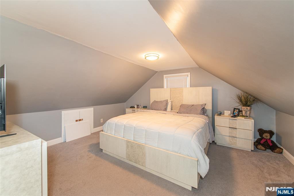 466 Franklin Avenue Hasbrouck Heights, NJ 07604 - Photo 16 of 25