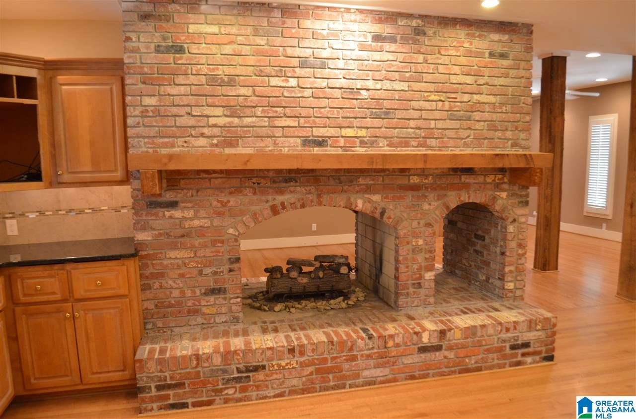 185 Grimes Road Pelham, AL 35124 - Photo 10 of 31