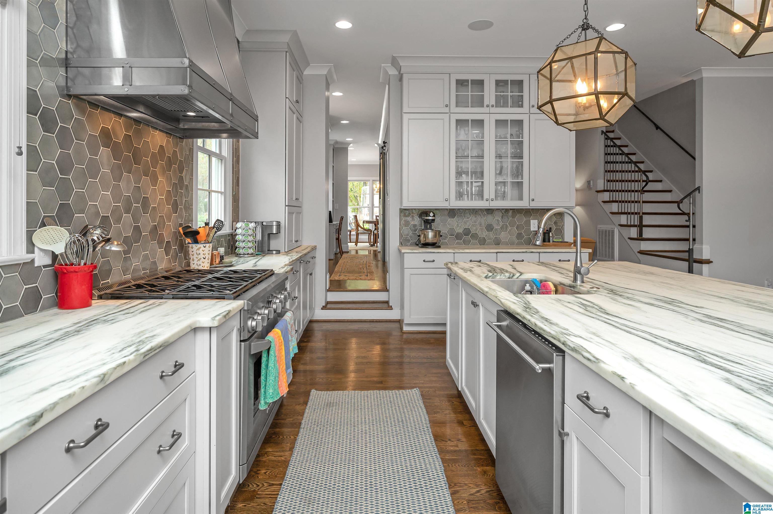 128 Ridge Road Birmingham, AL 35209 - Photo 17 of 50