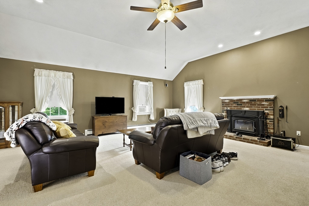 2 Madisyn Avenue Rutland, MA 01543 - Photo 22 of 42