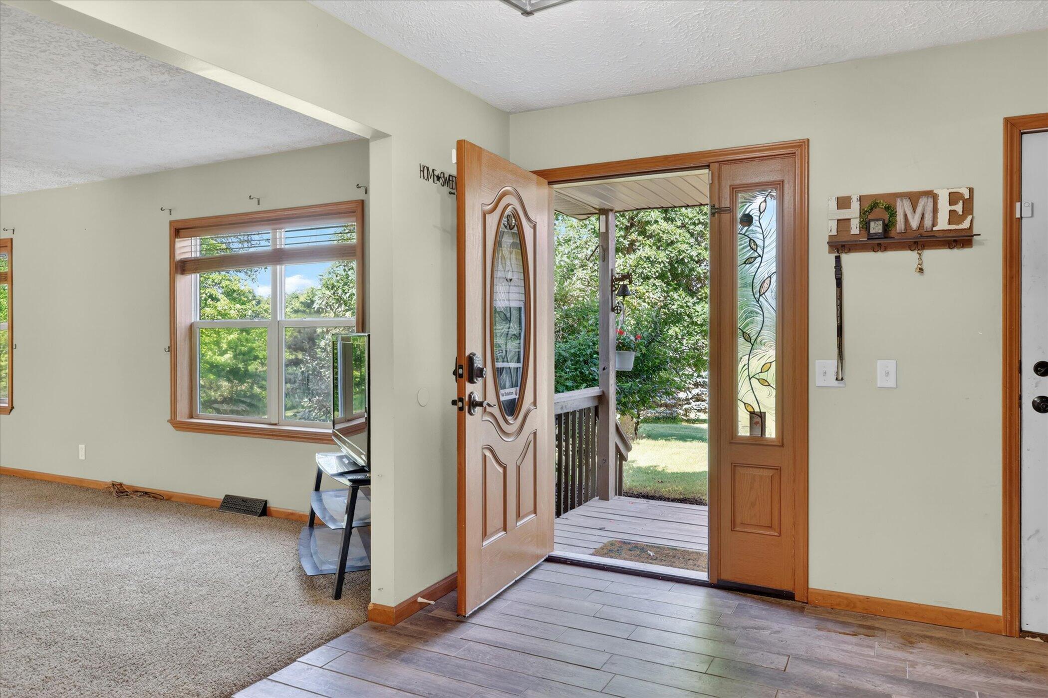 2869 Ridgecrest Drive Saranac, MI 48881 - Photo 9 of 65 06-2869-Ridgecrest-Dr-Windowstill