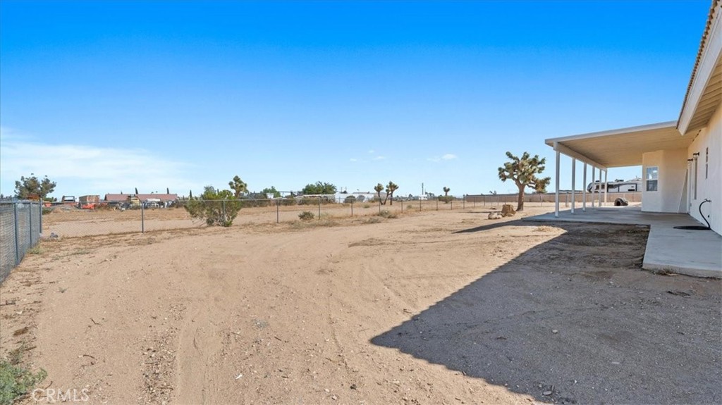 7536 Sunset Road Phelan, CA 92371 - Photo 30 of 40 a view of an ocean beach