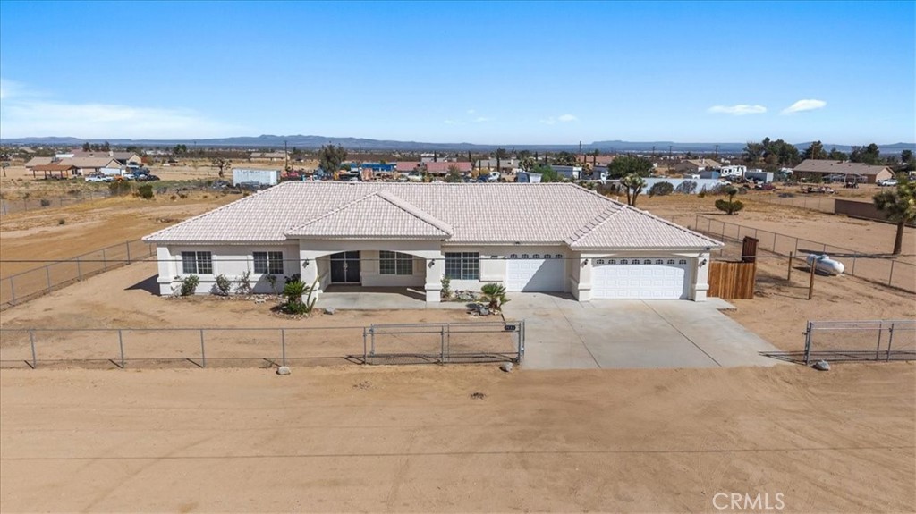 7536 Sunset Road Phelan, CA 92371 - Photo 33 of 40 an aerial view of a house with a ocean view