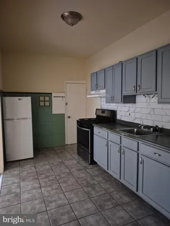 $1,500 | 1245 Empire Avenue, Unit 1, Camden, NJ 08103