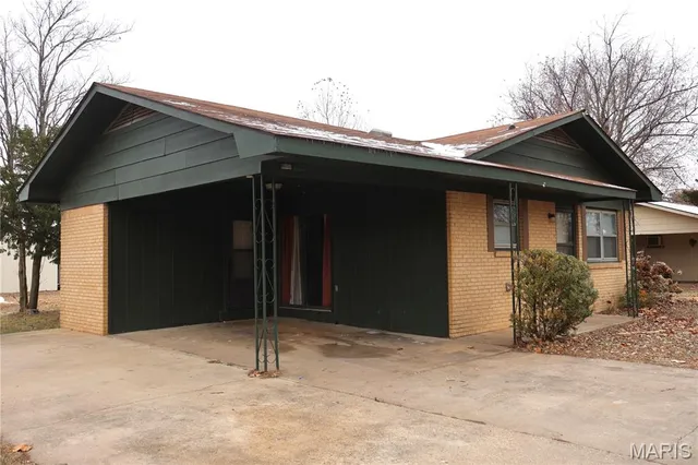 $79,000 | 1609 Stokelan Drive, Malden, MO 63863