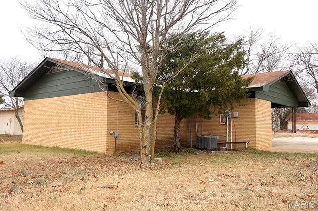 $79,000 | 1609 Stokelan Drive, Malden, MO 63863