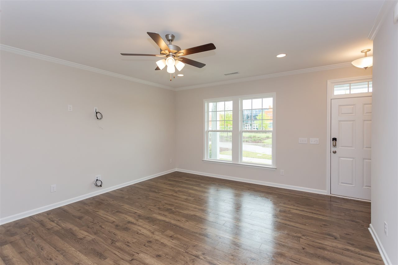 6511 Academic Avenue, Unit 1065 Raleigh, NC 27616 - Photo 5 of 27 Living Room