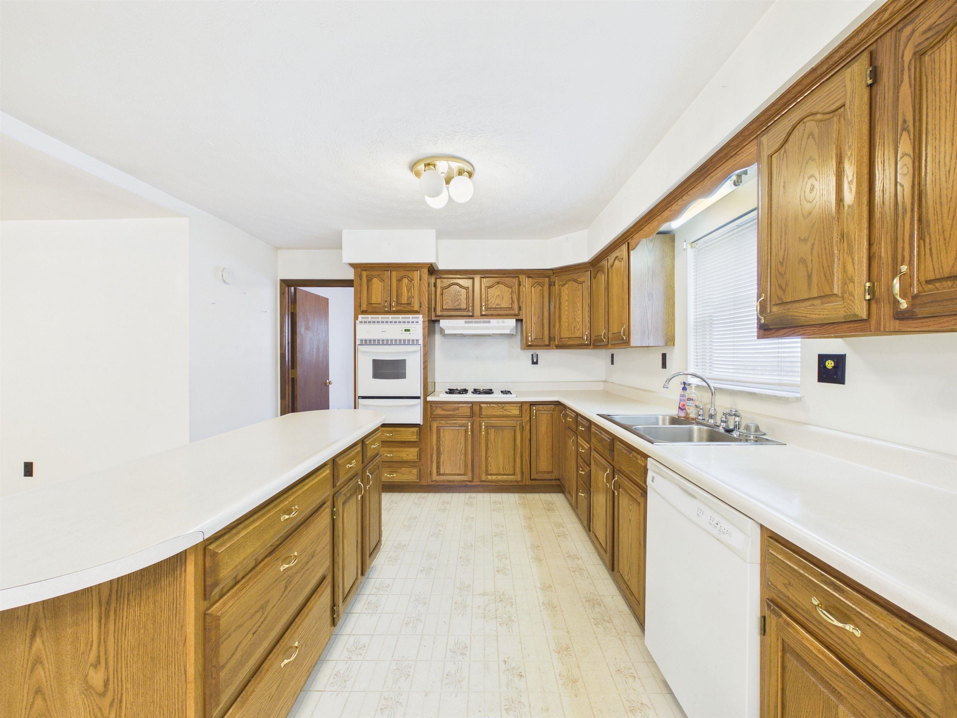 517 Hash Ridge Road Barboursville, WV 25504 - Photo 9 of 23 Gallery Image 9