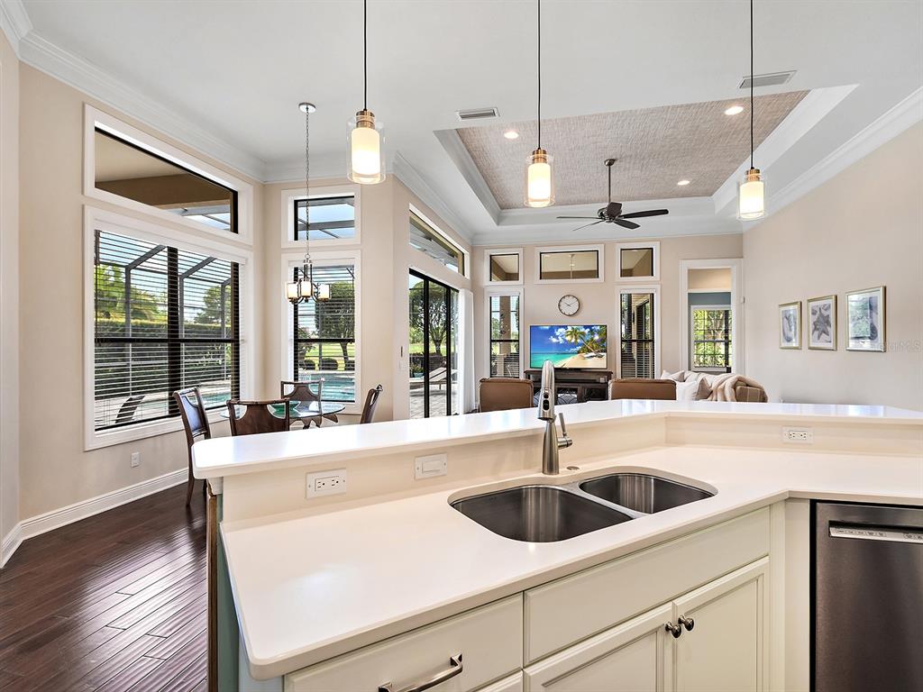 15207 Camargo Place Lakewood Ranch, FL 34202 - Photo 35 of 96