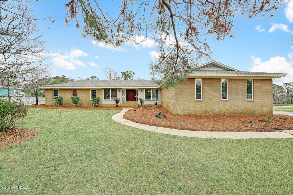 157 Olde Point Road Hampstead, NC 28443 - Photo 1 of 40 157OldePointRoad-02