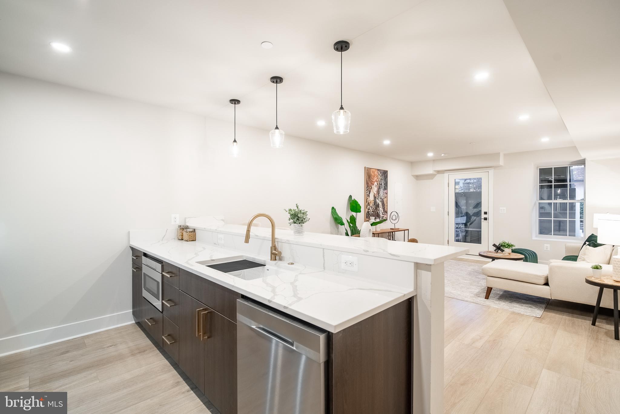 755 Columbia Road Northwest, Unit 1 Washington, DC 20001 - Photo 4 of 18 Gallery Image 4