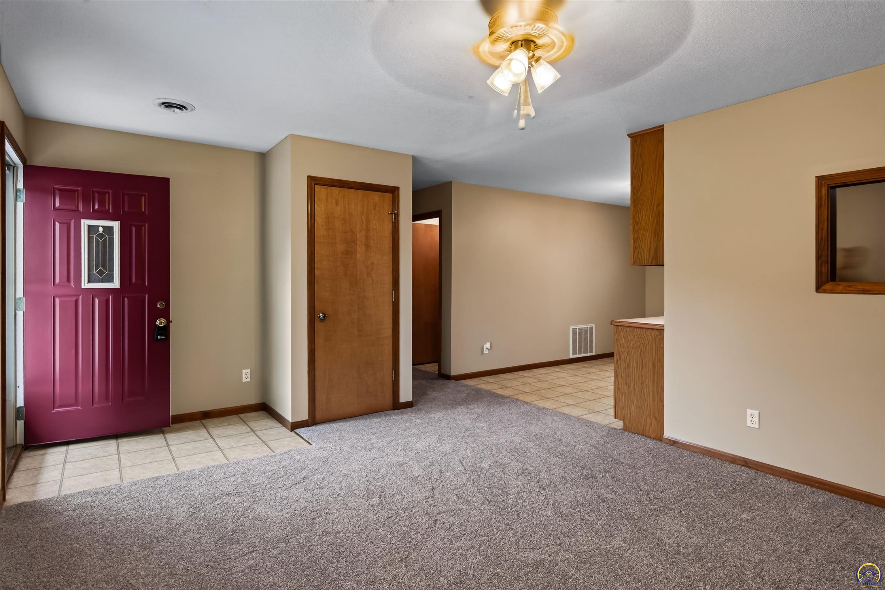 800 Banner Road Holton, KS 66436 - Photo 6 of 30 Gallery Image 6