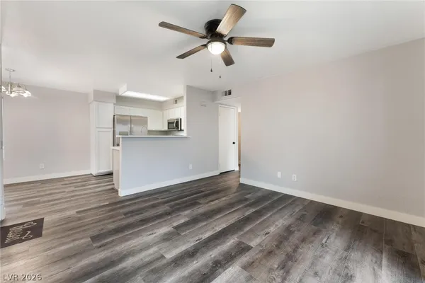 $1,440 | 3160 Tarpon, Unit 102, Las Vegas, NV 89120