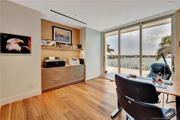 $12,500,000 | 6900 Southeast Harbor Circle, Stuart, FL 34996