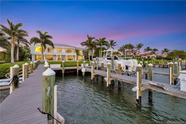 $12,500,000 | 6900 Southeast Harbor Circle, Stuart, FL 34996