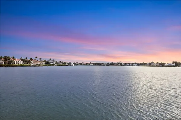 $12,500,000 | 6900 Southeast Harbor Circle, Stuart, FL 34996