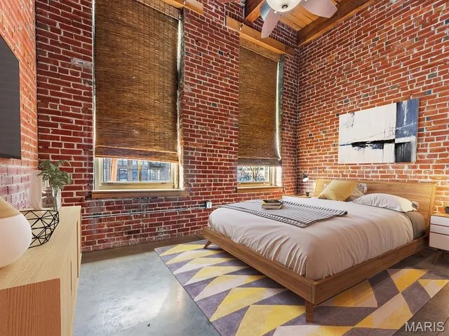 $185,000 | 721 North 17th Street, Unit 203, St. Louis, MO 63103